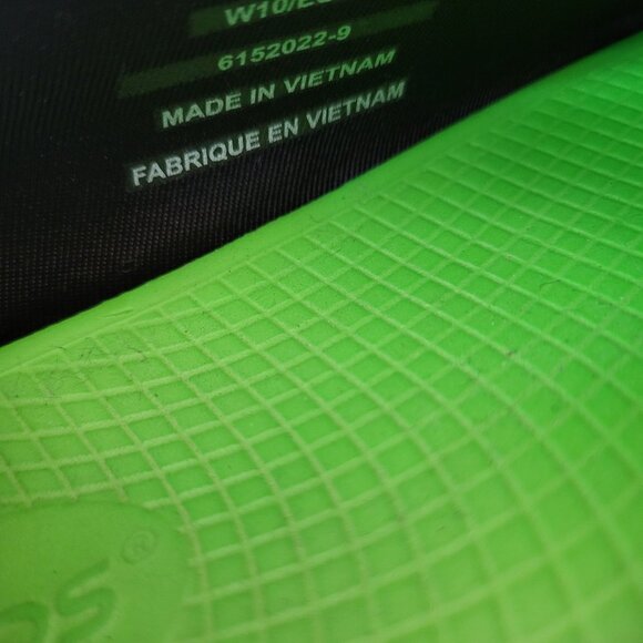 Oofos OOmg EeZee Low Recovery Slip On Black White Womens 10 - Picture 9 of 9